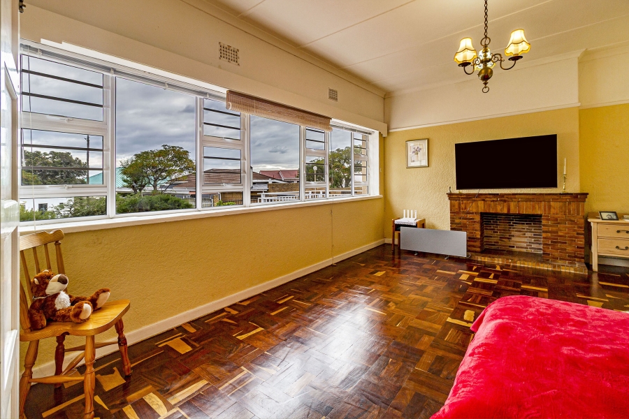 3 Bedroom Property for Sale in Gordons Bay Village Western Cape